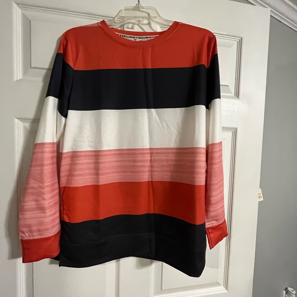 Cute top. Lighter side